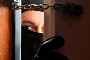 Грабіжники вбили сина та викрали гроші у його 86-річного батька