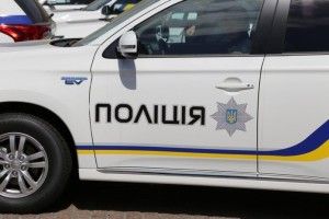 У Рівному шукають охочого тиснути на газ поліцейської автівки