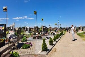 У Володимирі, що на Волині, вирішували, як захистити могили воїнів 