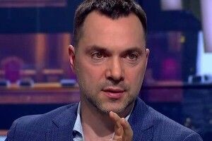 Війська РФ пішли у наступ від Ізюму у бік Слов'янська та Краматорська – Арестович