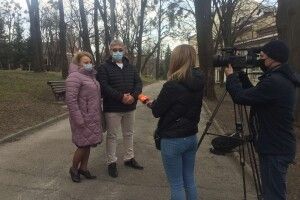 Рівнянка 10 років чекала пропозиції від поляка, а він приїхав в Україну і оформив шлюб за добу