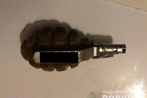 Селянин заховав осколкову гранату в підсобному приміщенні