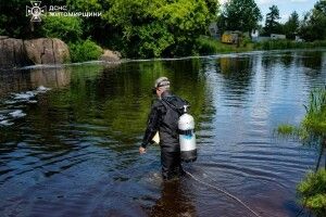 На Хмельниччині потонули бабуся з онукою, а в Миколаєві – 17-річний юнак: чорна статистика ДСНС
