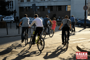 Чиновники пересіли на ровери