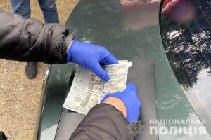 У Вараші на Рівненщині водій-алконавт пропонував полісменам 500 «баксів» (Фото)
