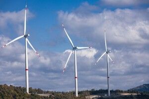 Масштаби вражають: на Волині триває встановлення 32 вітротурбін