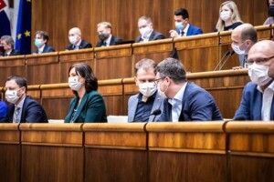 У Словаччині продовжили на 40 діб «коронавірусний» надзвичайний стан