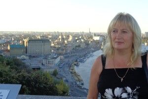 «Зламала Леся ніжку – не гоїть, не гоїть, поцілує милий – загоїть!» – уся Волинь так нині співає і здоров’я Журналістці бажає! (Відео)