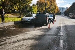 У Луцьку сталася ДТП за участю трьох авто