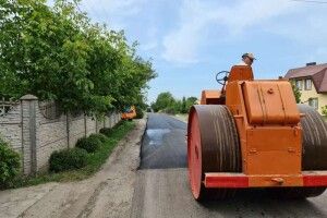 Село біля Луцька показало, як за невеликі гроші можна якісно відремонтувати дорогу (Фото)