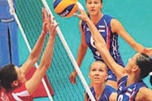 ВОЛИНЯНКИ ВЖЕ ТРЕТІ… ЗНИЗУ