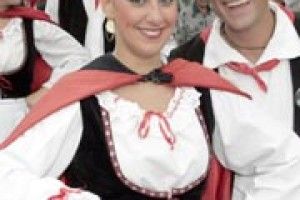 ДЕСЯТЕ ЛІТО  З ФОЛЬКЛОРОМ