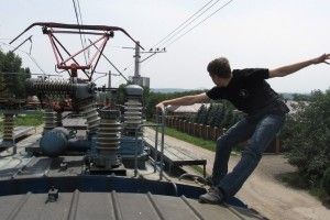 У Києві підліток-«зацепер» одержав на даху електрички опіки 50% тіла  