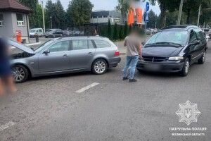 У Луцьку подвійна ДТП за участі одного авто