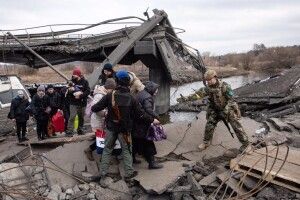 Зрадник Волошин давно втік, але за його наклепом триває судилище над воїном-десантником Олександром Погребиським