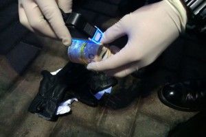У Луцьку працівнику банку вдягнули кайданки, коли отримував 40000 гривень хабара (фото)