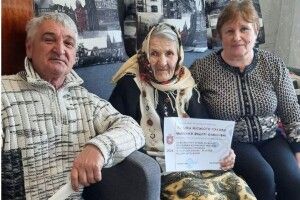 У громаді на Волині привітали довгожительку