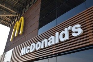 У Луцьку вирішили поновити роботу МакДональдз