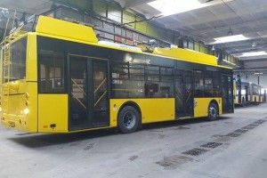 Київ закупив тролейбуси, які вміють «ховати роги»