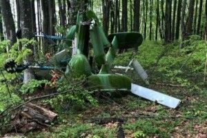 На українсько-румунському кордоні розбився вертоліт, який, імовірно, транспортував контрабандні сигарети (фото)