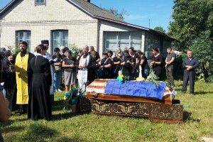 На Рожищенщині попрощалися із полеглим Героєм (Фото)