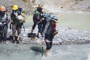 Волиняни здолали Кавказький перевал і побачили… картоплю, яку не їдять колорадські жуки