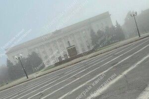 В центрі Херсона з'явився прапор України (Фото)