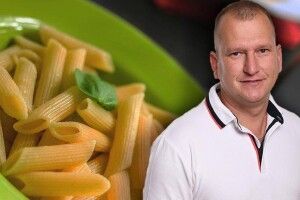 Макарони по 109 грн за кілограм! Керівник освіти Рівного не хоче своєї посади і прагне розслідування