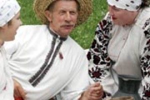 КОНКУРСИ: “Обжинкова квітка” розцвіла  у Володимирі-Волинському