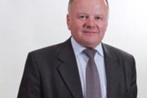 ОДЯГНУТИ ВИШИВАНКУ — ЩЕ НЕ ОЗНАЧАЄ БУТИ ПАТРІОТОМ *