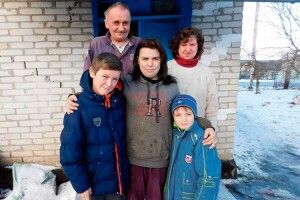 Матвійко з Горохівщини, якого шукали майже дві сотні людей, 2022 рік зустрів удома з найріднішими