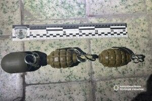 Поліція вилучила 3 гранати із запалами в жителя Луцького району