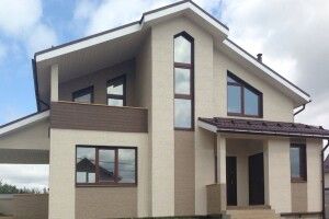 Від чого залежить довговічність фасаду приватного будинку