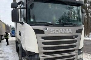 На Волині зупинили фуру з «липовими» документами