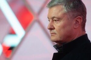 Антикорупційна структура має бути незалежною, а не обслуговувати корупціонерів у владі, – Порошенко