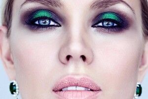 Хочеш бути лідером? Доведеться забути про макіяж!