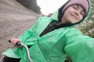 Сімейний лікар, яка щодня долала велосипедом 9 кілометрів до роботи, отримала службовий автомобіль (Фото, Відео)