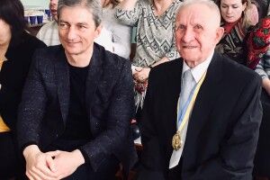 У Ковелі з 80-річчям привітали знаного педагога, який досі трудиться в ліцеї