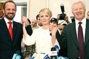 УРЯД: КОМУ ЯКЕ КРІСЛО ДІСТАНЕТЬСЯ