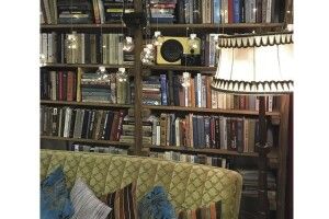 Книгарню кафе поповнить… іваничівський фермер 