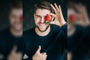 Життя після війни. Вражав контраст між розбитим Сходом і туристичним Львовом