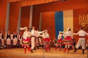 Хто буде тимчасовим керівником ансамблю «Колос»