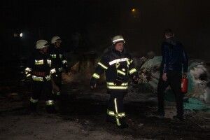 У Дніпрі згорів завод з виробництва туалетного паперу