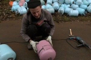 Волиняни виготовили пів тисячі буржуйок, щоб зігріти захисників 