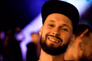 Мало є людей, які так багато усміхаються: у лікарні помер 31-річний львів’янин, якого збив поїзд