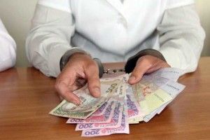 У Рівному лікар заплатить штраф за те, що взяв хабара