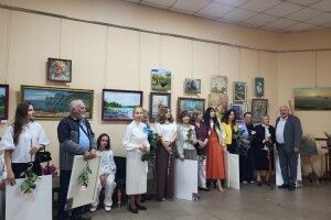 До Дня художника у Ковелі представили роботи 15 місцевих митців