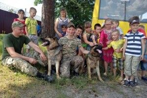 Штунські школярі ознайомились з діяльністю прикордонників відділу «Висоцьк»
