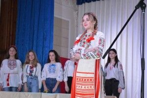 Ковельські школярки змагались за першість у конкурсі «Чарівні україночки»