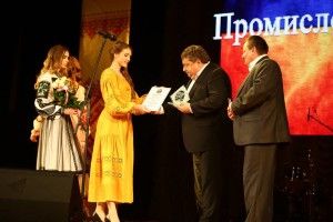 Презентували фільм про Гнідавський цукровий завод